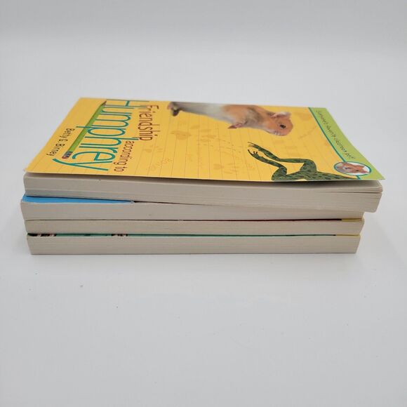 According To Humphrey Paperbacks - Lot of 4 Books - Used/Preowned - Picture 14 of 15